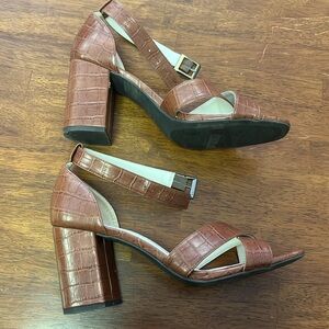 Anne Klein Akmora I Flex Brown Sandal Heeled Shoes Ankle Strap Size 8.5